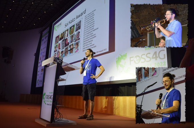 Sandro Santilli receiving the Sol Katz Award in 2022